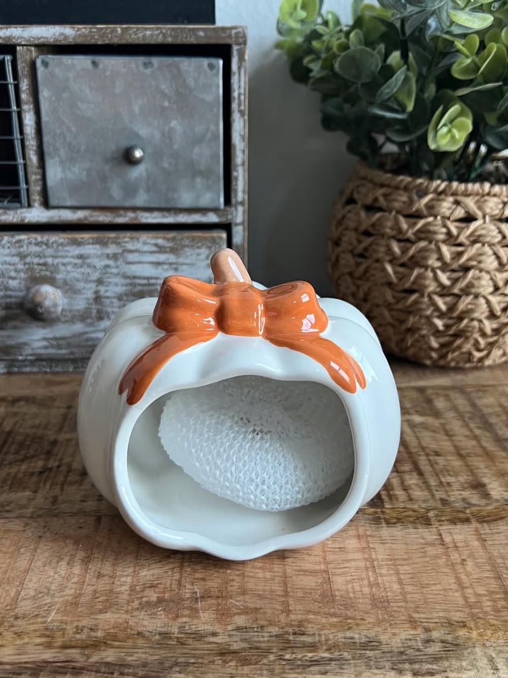 New White Pumpkin With Orange Bow Ceramic Sponge Holder Set